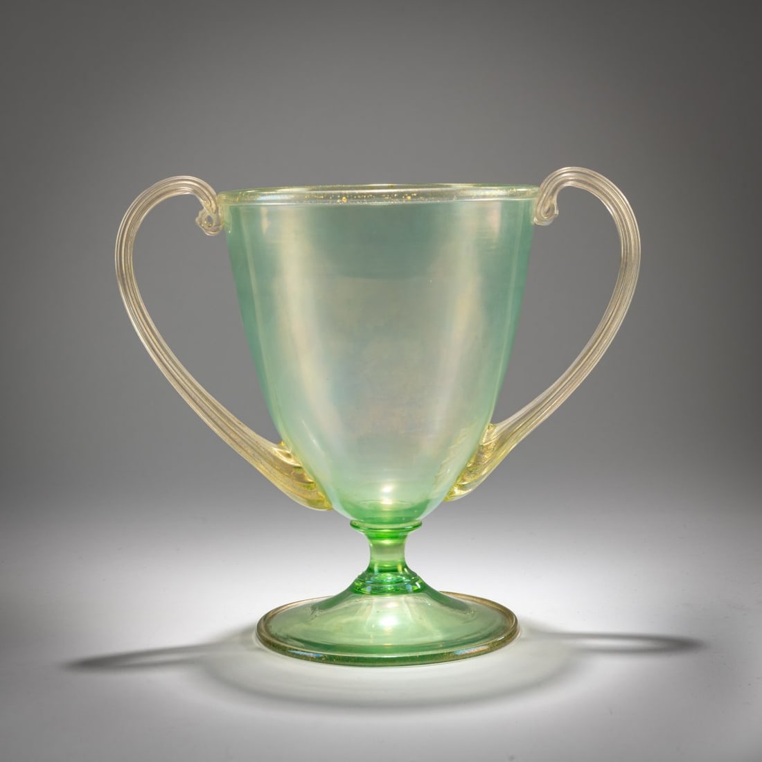 Fratelli Toso, 'Soffiato' vase with handles, c. 1921 (1 of 4)