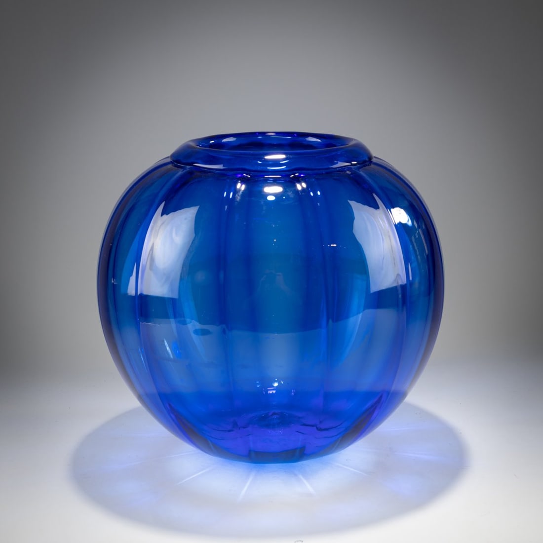 Napoleone Martinuzzi (attributed), Vase 'Costolato', c. 1927 (1 of 3)