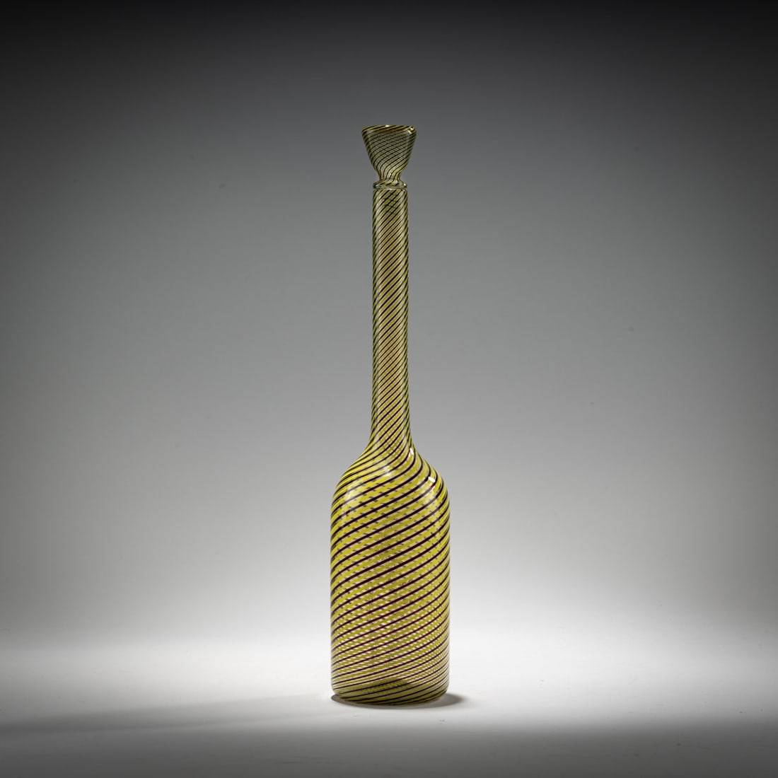 Gio Ponti, Bottle with stopper 'Mezza filigrana', 1949/50 (1 of 3)