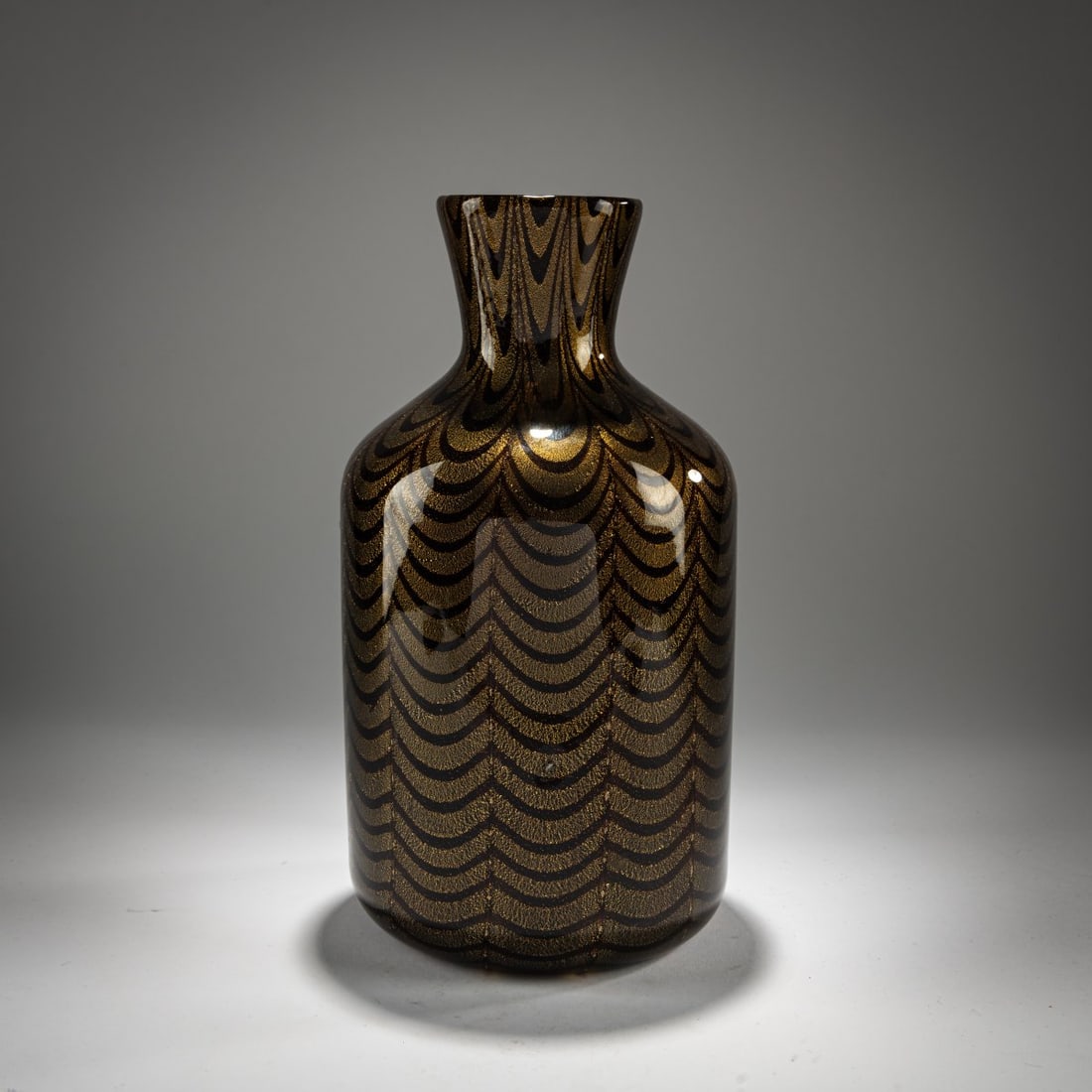 Ercole Barovier , 'Graffito amaranto' vase, 1969 (1 of 3)