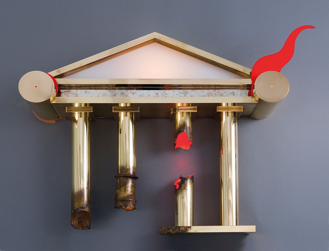 Hans-Walter Stemmann. 'Nero' sconce, 1983. H. 99 x 77 x: Hans-Walter Stemmann. 'Nero' sconce, 1983. H. 99 x 77 x 18 cm. Made by Schmid & Stemmann, Munich. Polished brass, red acrylic glass.