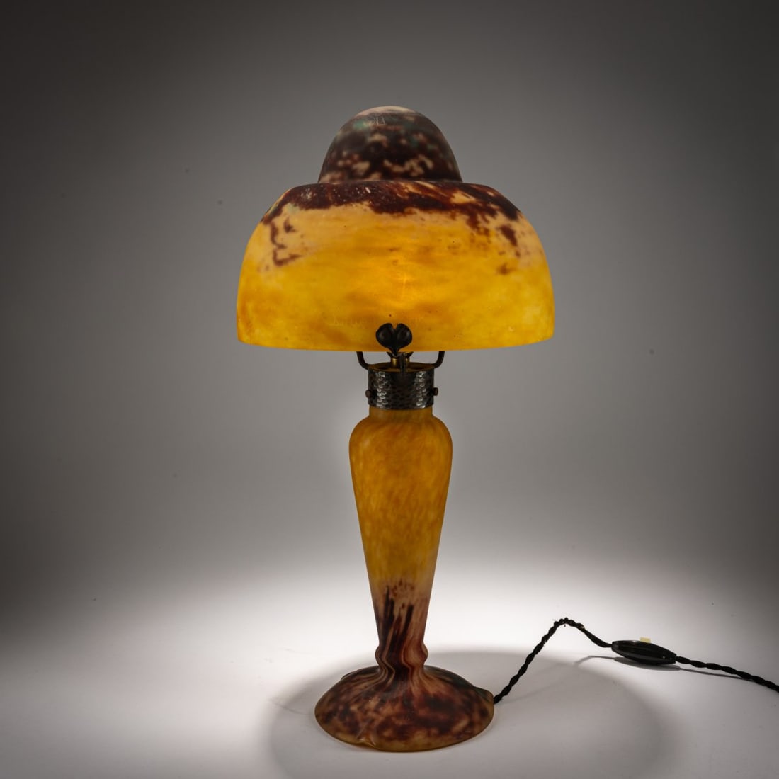 Daum Frères, Nancy, Table light, c. 1910 - 2