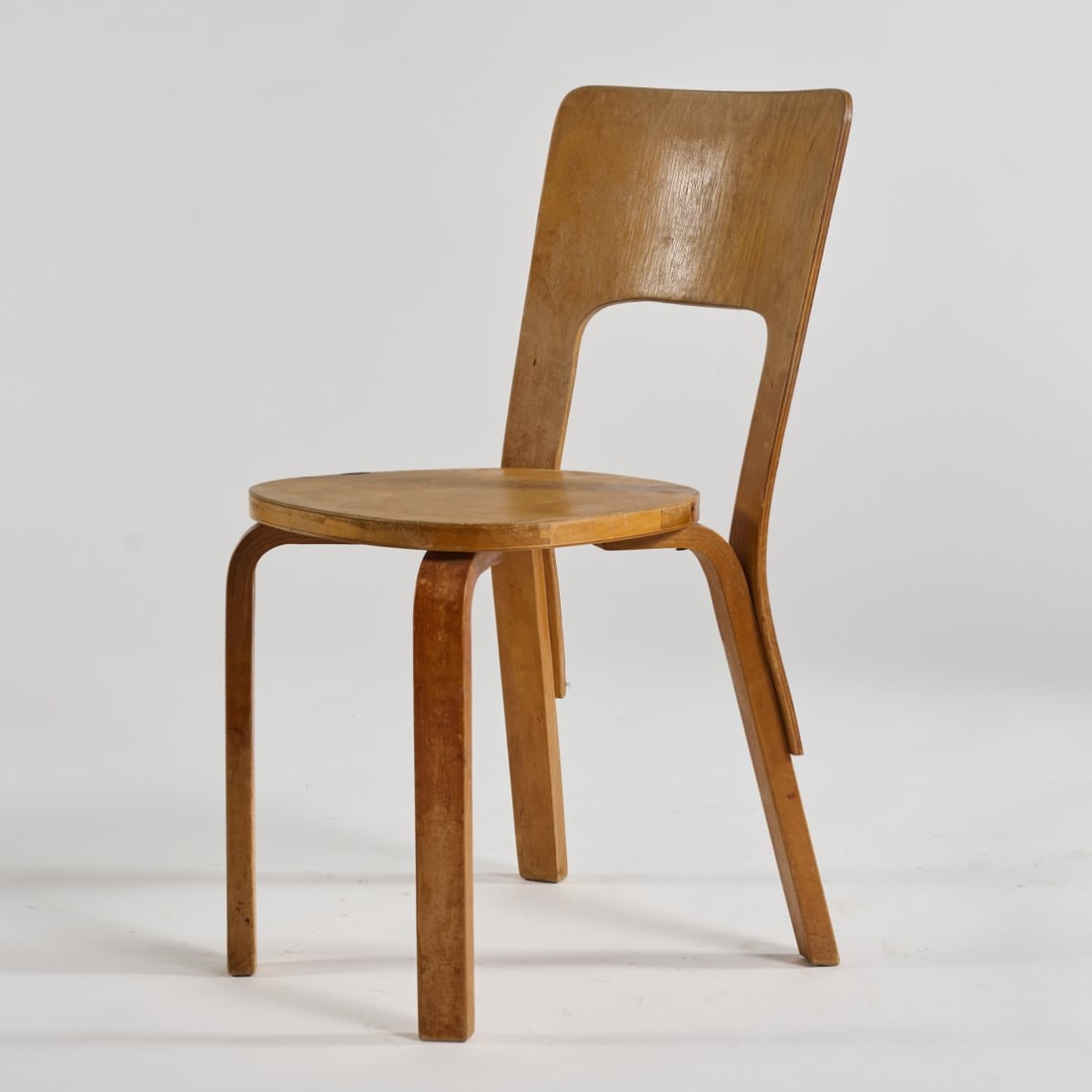 Alvar Aalto, Chair '65', 1932/33 (design) (1 of 4)