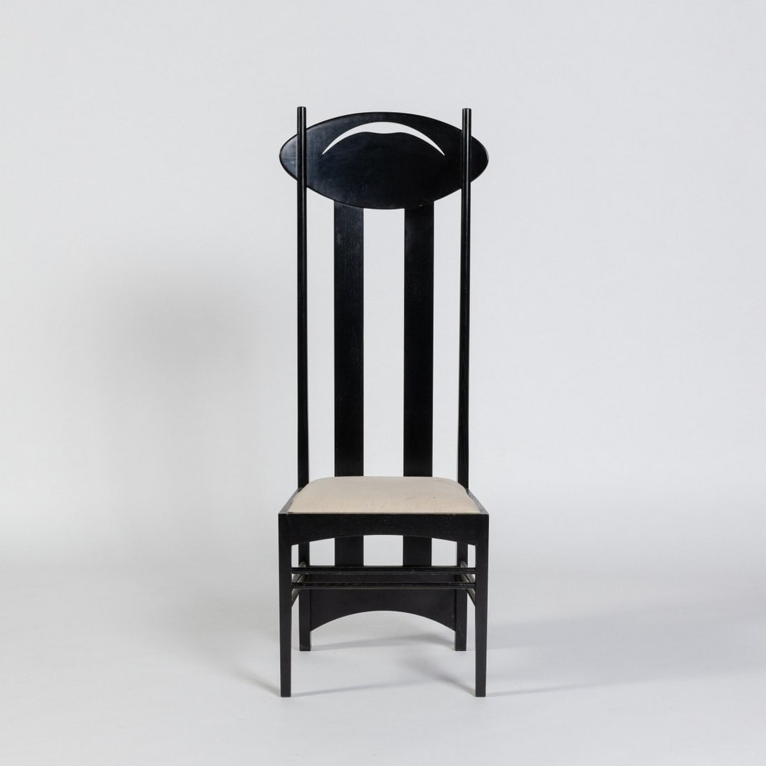 Charles Rennie Mackintosh, Chair 'Argyle', 1897 (design) (1 of 5)