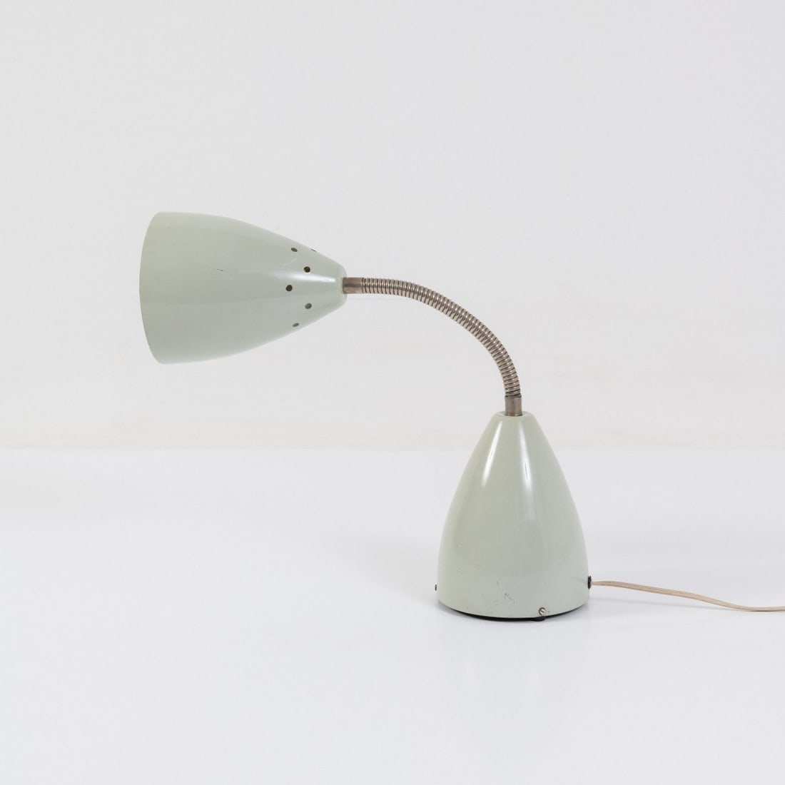 Max Bill, Height-adjustable sunlamp / table light 'IV-5-Sun', 1951 (design) (1 of 5)
