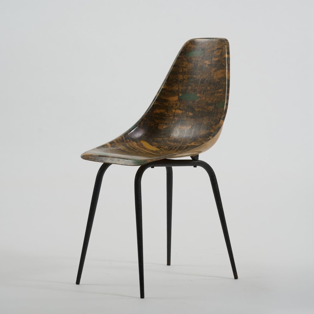 René-Jean Caillette, Chair, 1950s (design): <p>H. 81 x 40.5 x 49 cm. <br />Fiberglass-reinforced plastic, polychrome print, metal tube, lacquered black. </p>