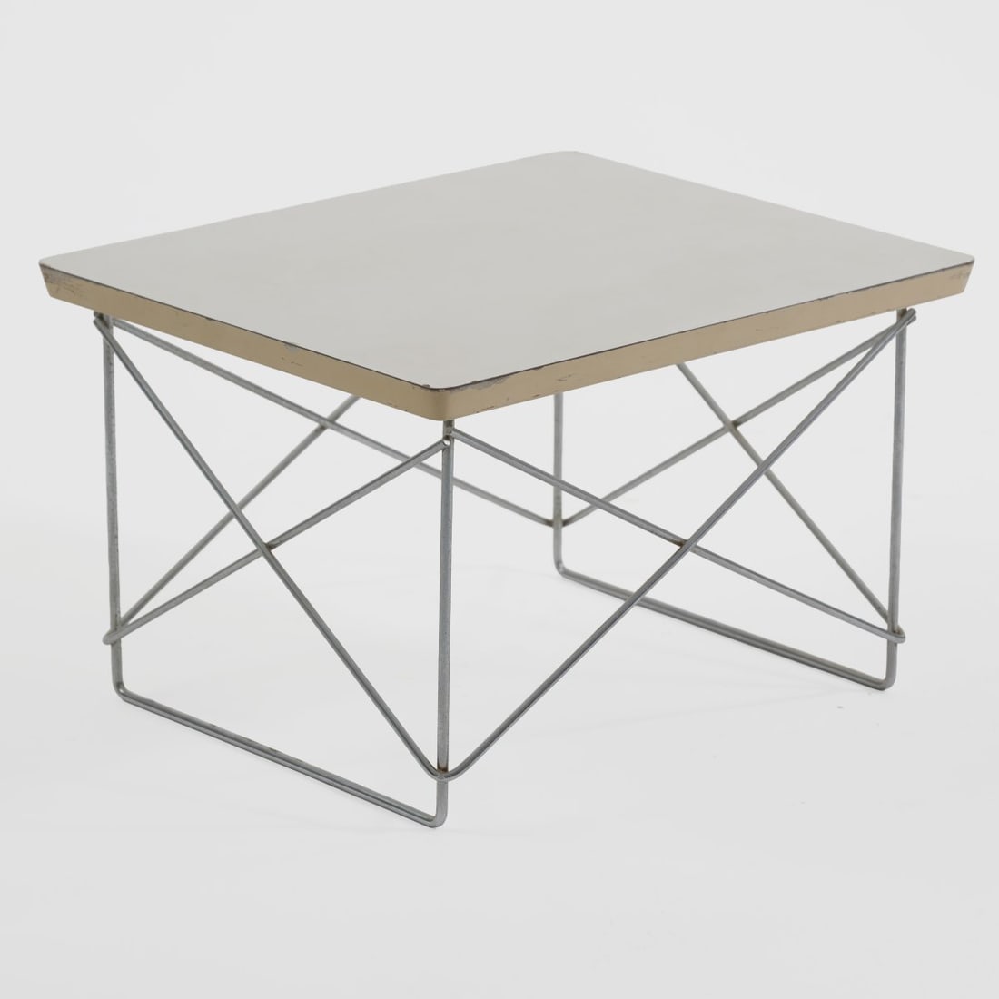 Charles Eames; Ray Eames, Side table 'LTR', 1950 (design) (1 of 3)
