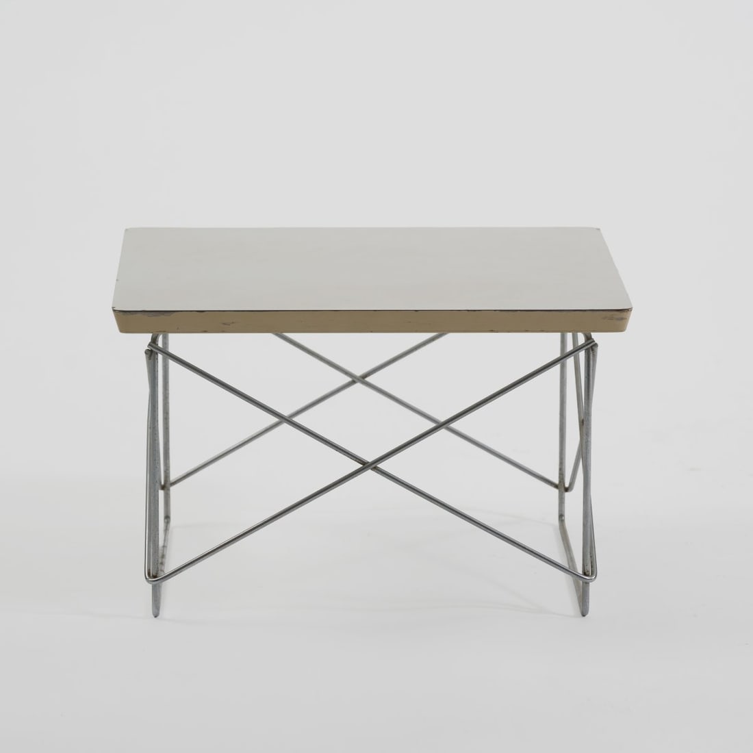 Charles Eames; Ray Eames, Side table 'LTR', 1950 (design) - 2