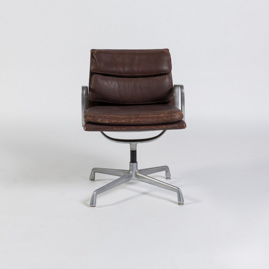 Charles Eames; Ray Eames, Armchair 'Soft Pad', 1969 (design) - 2