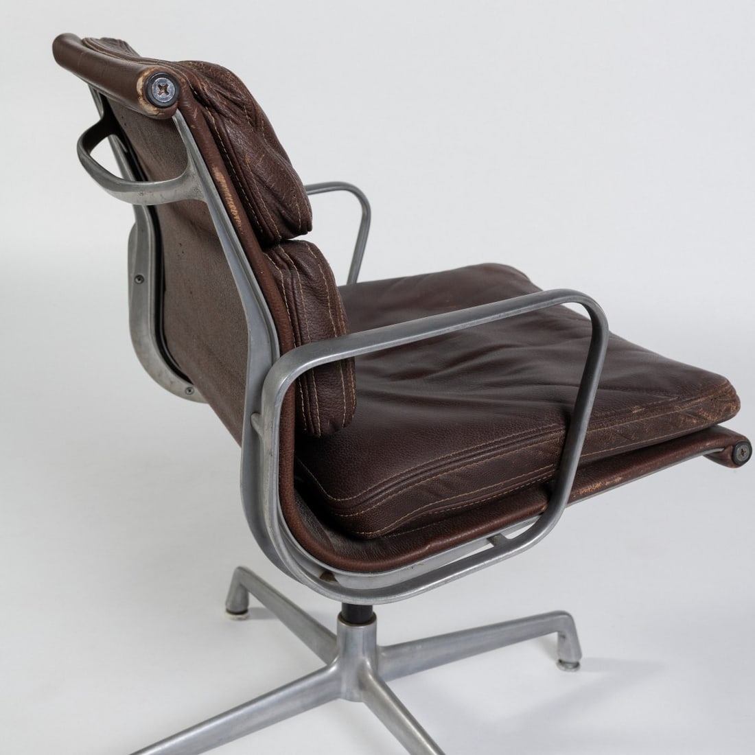 Charles Eames; Ray Eames, Armchair 'Soft Pad', 1969 (design) - 5