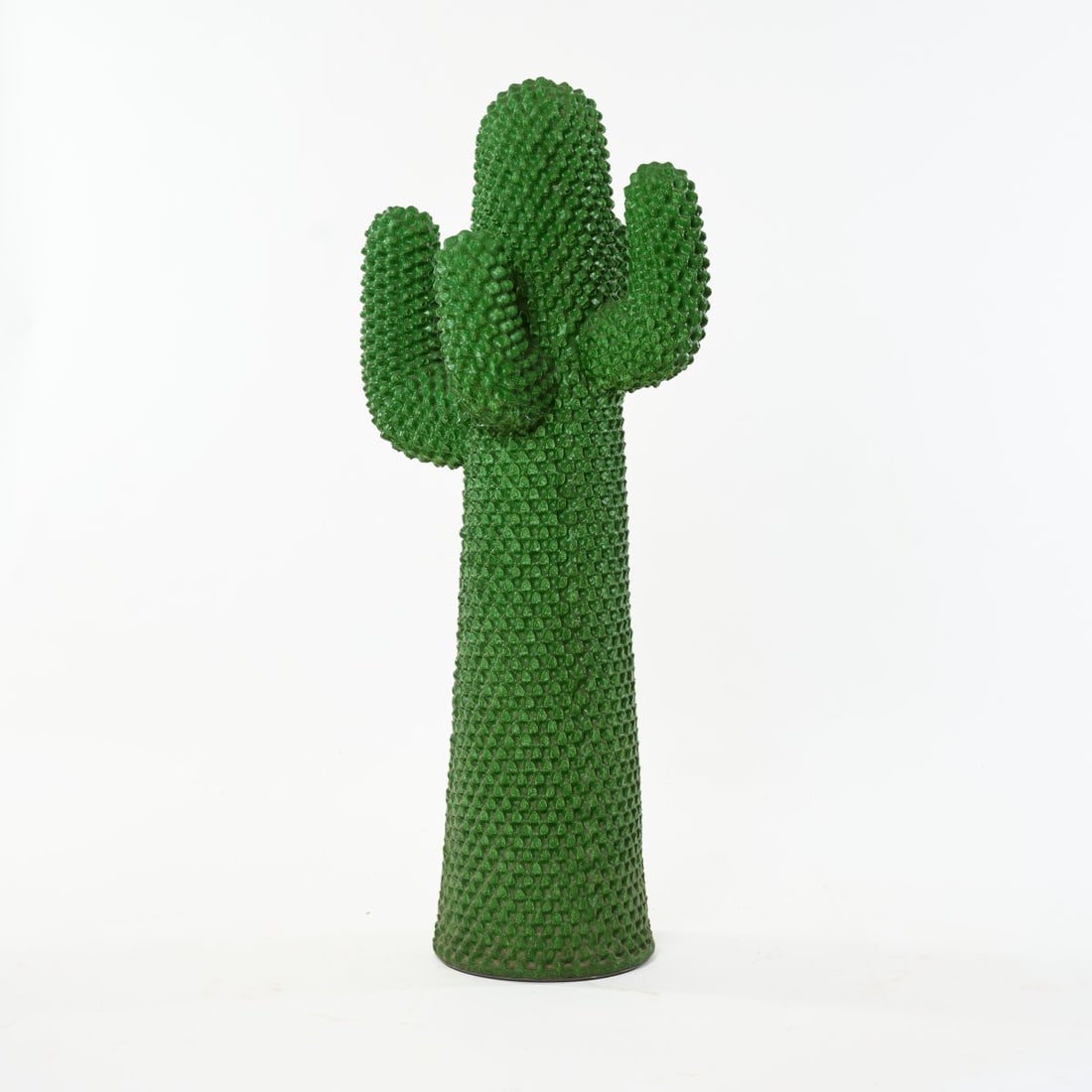 Guido Drocco; Franco Mello, Clothes rack 'Cactus', 1972 (design): <p>H. 166 cm. <br />Gufram, Balangero, 1986. <br />Polyurethane foam, lacquered with green Guflac. <br />Marked: Manufacturer's stamp numbered 424/2000.</p><hr><