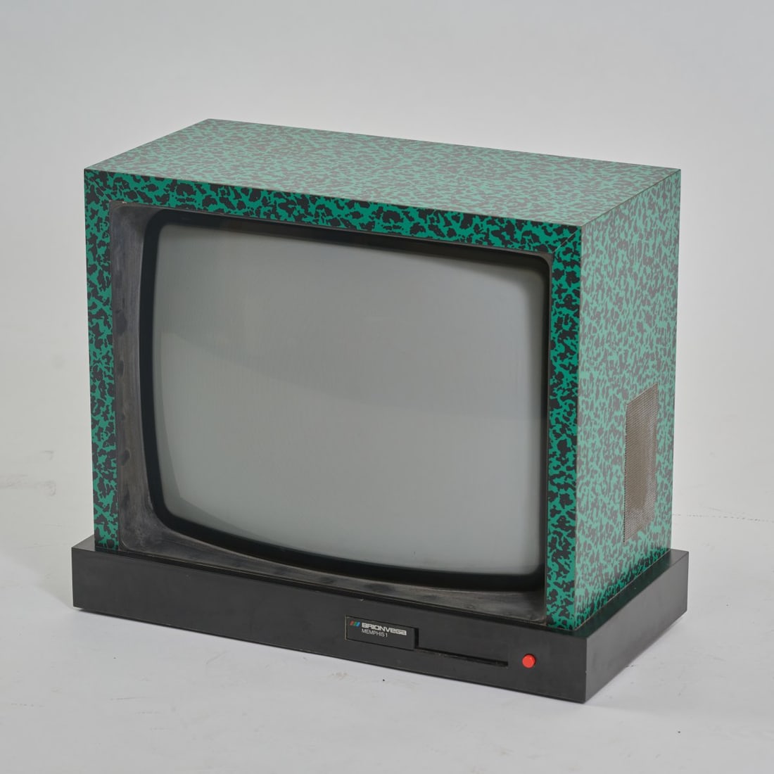 Ettore Sottsass , TV-set 'Memphis 1 TVC 26', 1980 (design) (1 of 4)