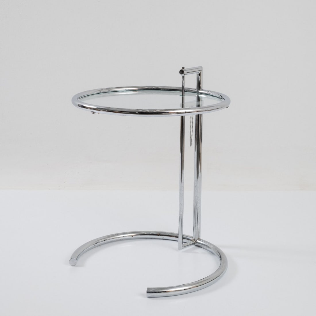 Eileen Gray , Side table 'E-1027', 1927 (design) - 2