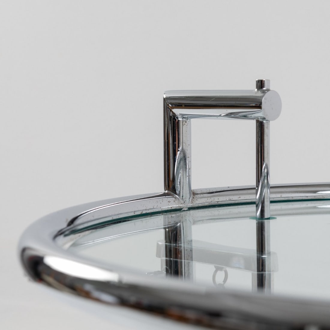 Eileen Gray , Side table 'E-1027', 1927 (design) - 8