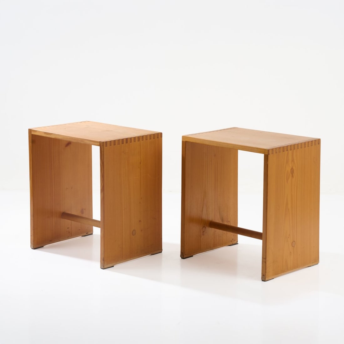 Max Bill; Hans Gugelot; Paul Hildinger, Two 'Ulm stools', 1953: <p>H. 45 x 40 x 29-29,5 cm.<br />HfG, Ulm, 1950s/60s. <br />Spruce wood, inserted and glued; beech wood