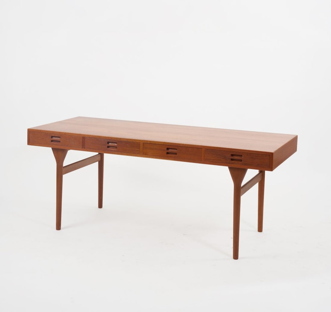 Nanna and Jørgen Ditzel, Desk '93', 1952 (1 of 7)