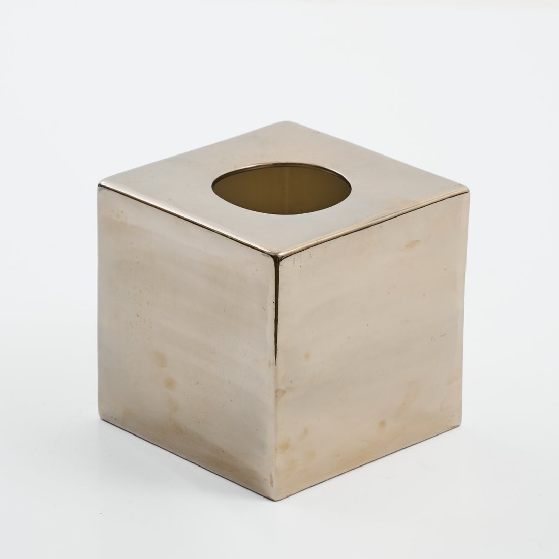 Ettore Sottsass, Vase 'Cubic' - '585', 1962 (design): <p>H. 22 x 22.3 x 22 cm. <br />Il Sestante, Milan. <br />Earthenware, platinum. <br />Marked: Sottsass Il Sestante 585 Italy (handwritten, smudged).</p><hr><p>
