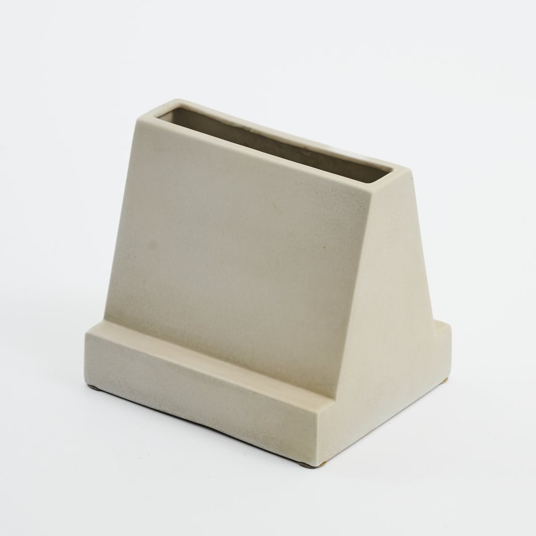 Ettore Sottsass, Vase 'Y19' from the 'Yantra' series, 1969 (design): <p>H. 21.5 cm. <br />Design Centre, Poltronova, 1969-79. <br />Earthenware, glazed white. <br />Marked: Sottsass, y/19 (handwritten).</p>