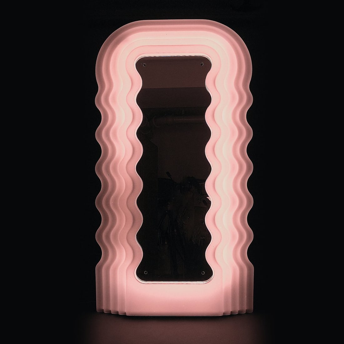 Ettore Sottsass , Mirror object 'Ultrafragola', 1970 (design) (1 of 1)