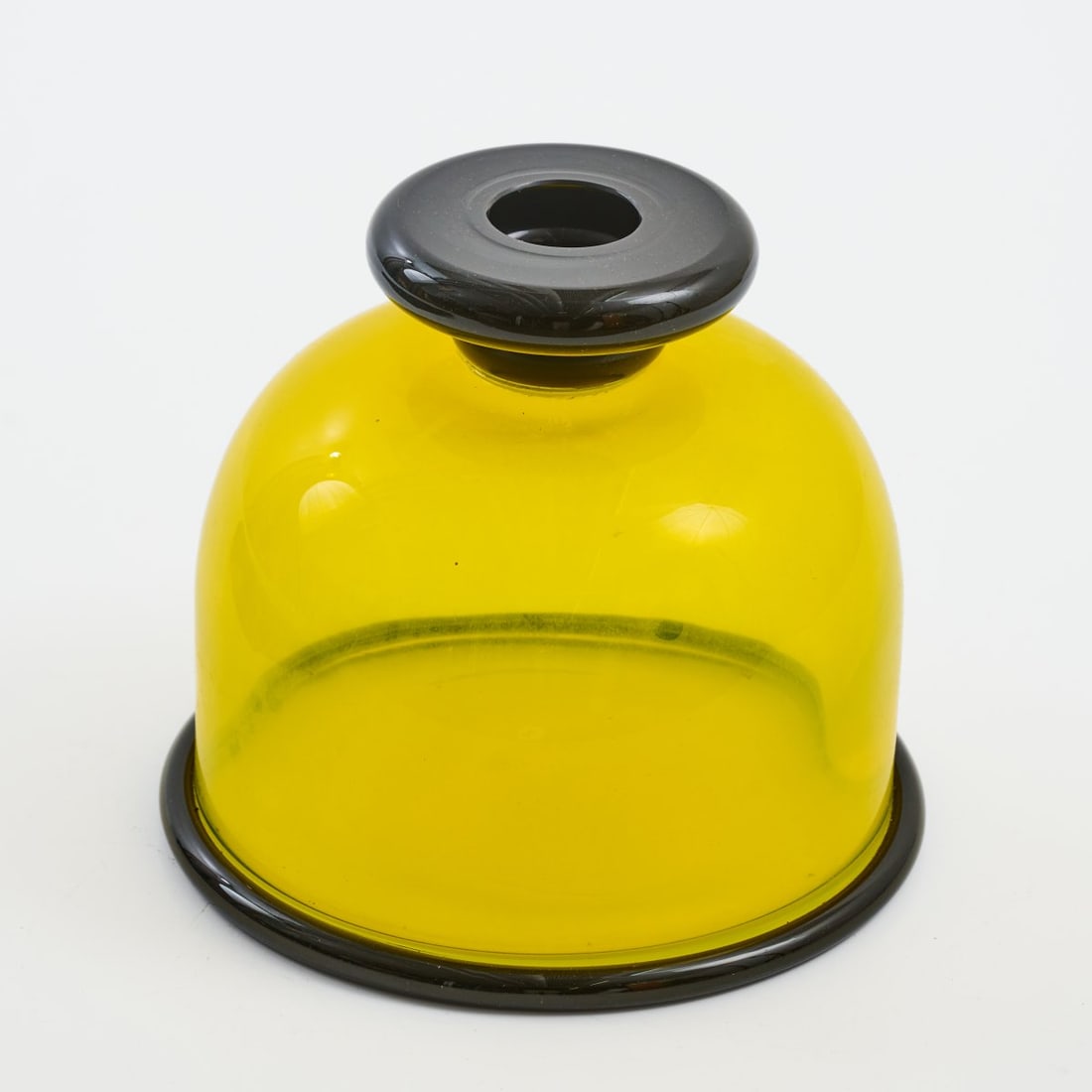 Ettore Sottsass , Vase 'Moceniga', 1974 (design) (1 of 3)