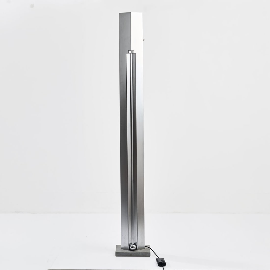 Kazuhide Takahama, Floor lamp 'Totem', c. 1975 (design) (1 of 5)