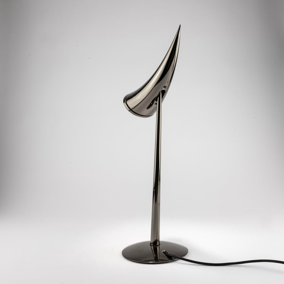 Philippe Starck, Table light 'Ara' 1988 (design) - 3
