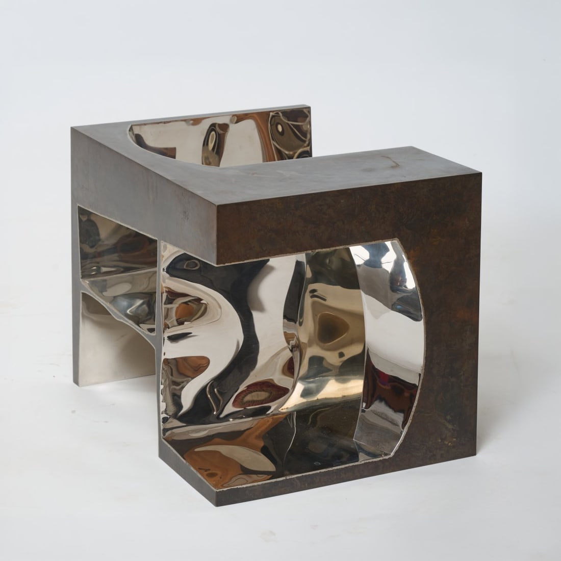 Ron Arad, Seating object '2 R Not', 1992 (design) - 2