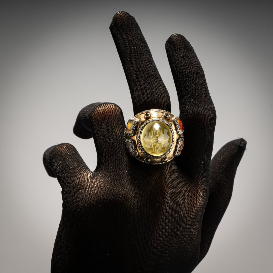 Sevan Biçakçi (1965), Ring with devotional images, 2005 - 7