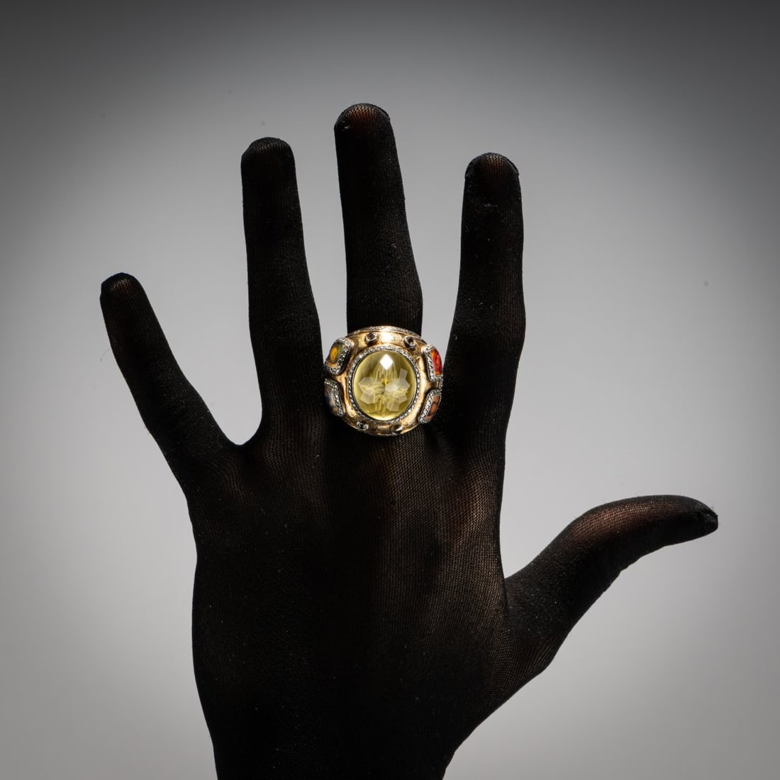 Sevan Biçakçi (1965), Ring with devotional images, 2005 - 8