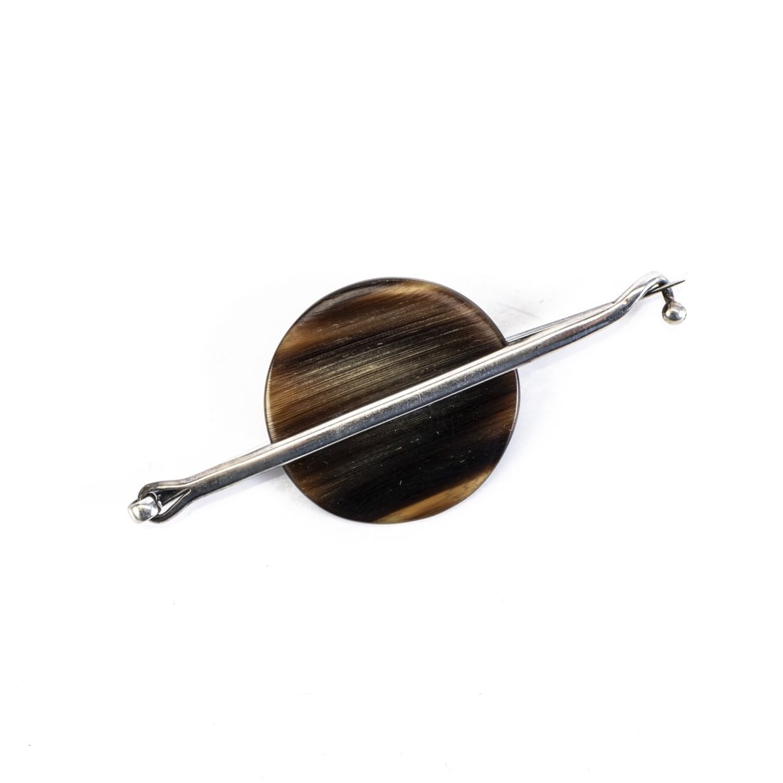 Vivianna Torun Bülow-Hübe (1927 Malmö - 2004 Copenhagen), Brooch, 1960s: <p>Sterling silver, agate. <br />5.93 grams. L. 68 mm. <br />Stamped: TORUN, STERLING.</p>
