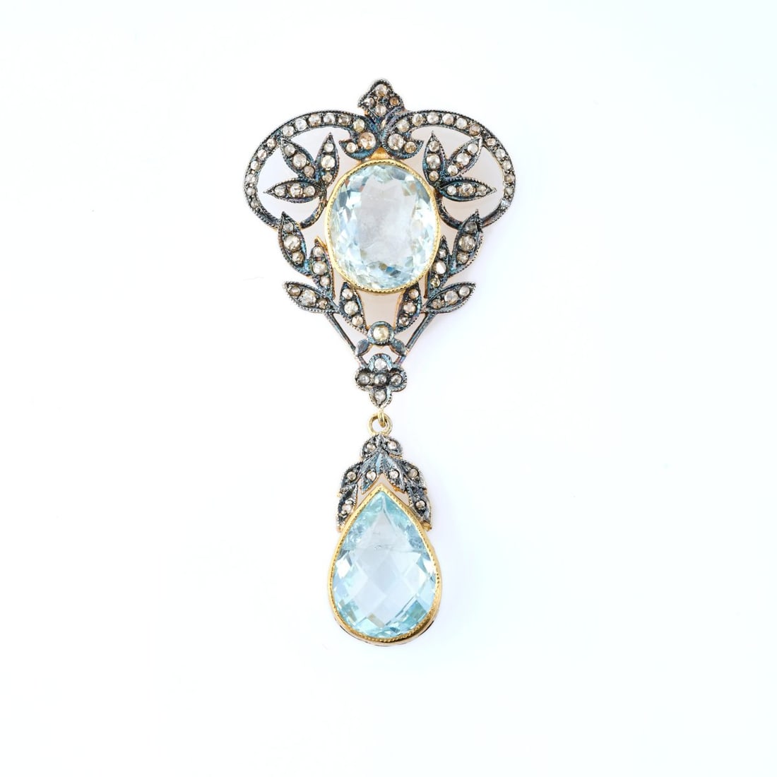 , Historical pendant with aquamarines: <p>Sterling silver, gold-plated, approx. 87 rose-cut diamonds, two aquamarines in oval and pear cuts. <br />4.51 grams. 51 x 24 mm. <br />Stamped: 925.</p>