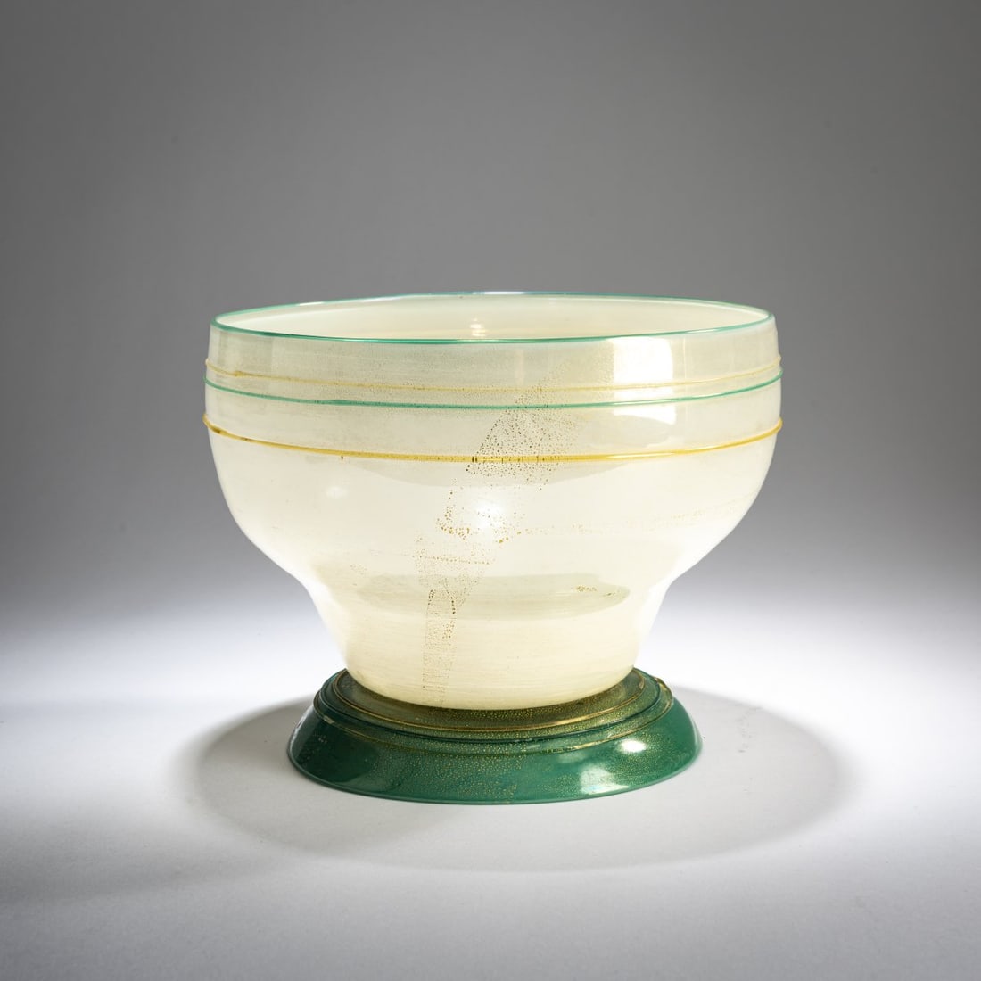 Carlo Scarpa, 'Incamiciato' vase, 1930/31: <p>Model No. 6038. Wide bell shape on a round, curved hollow base. H. 16.2 cm; &Oslash; 21 cm. Execution: MVM Cappellin. Thin-walled cased glass, colorless and milk white, green base; base