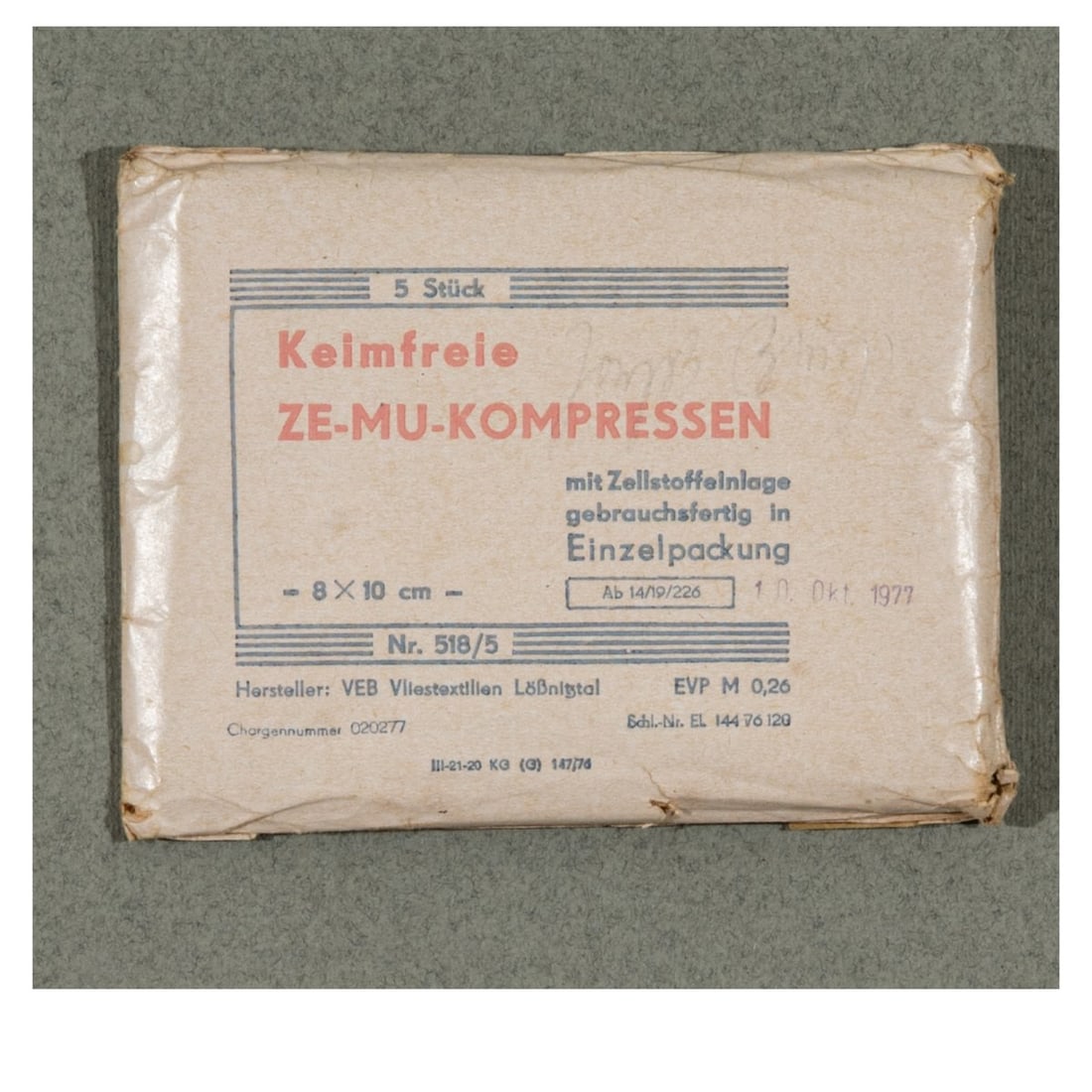 Joseph Beuys (1921 Krefeld - 1986 Düsseldorf), Keimfreie Ze-Mu-Kompressen (Wirtschaftswert), (1 of 2)