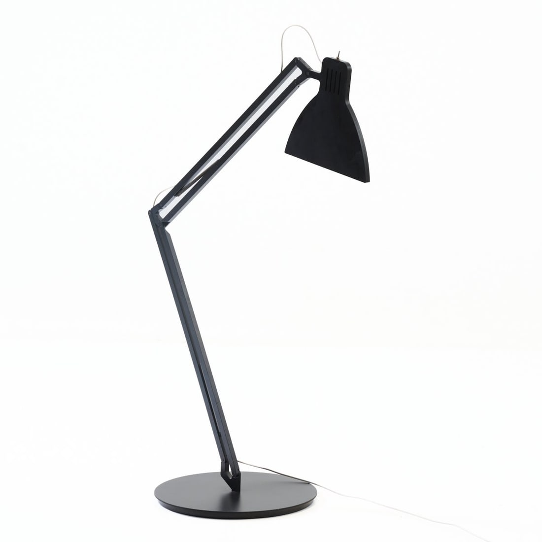 Stefan Geisbauer, Table light 'looksoflat', 2010 (design) - 3