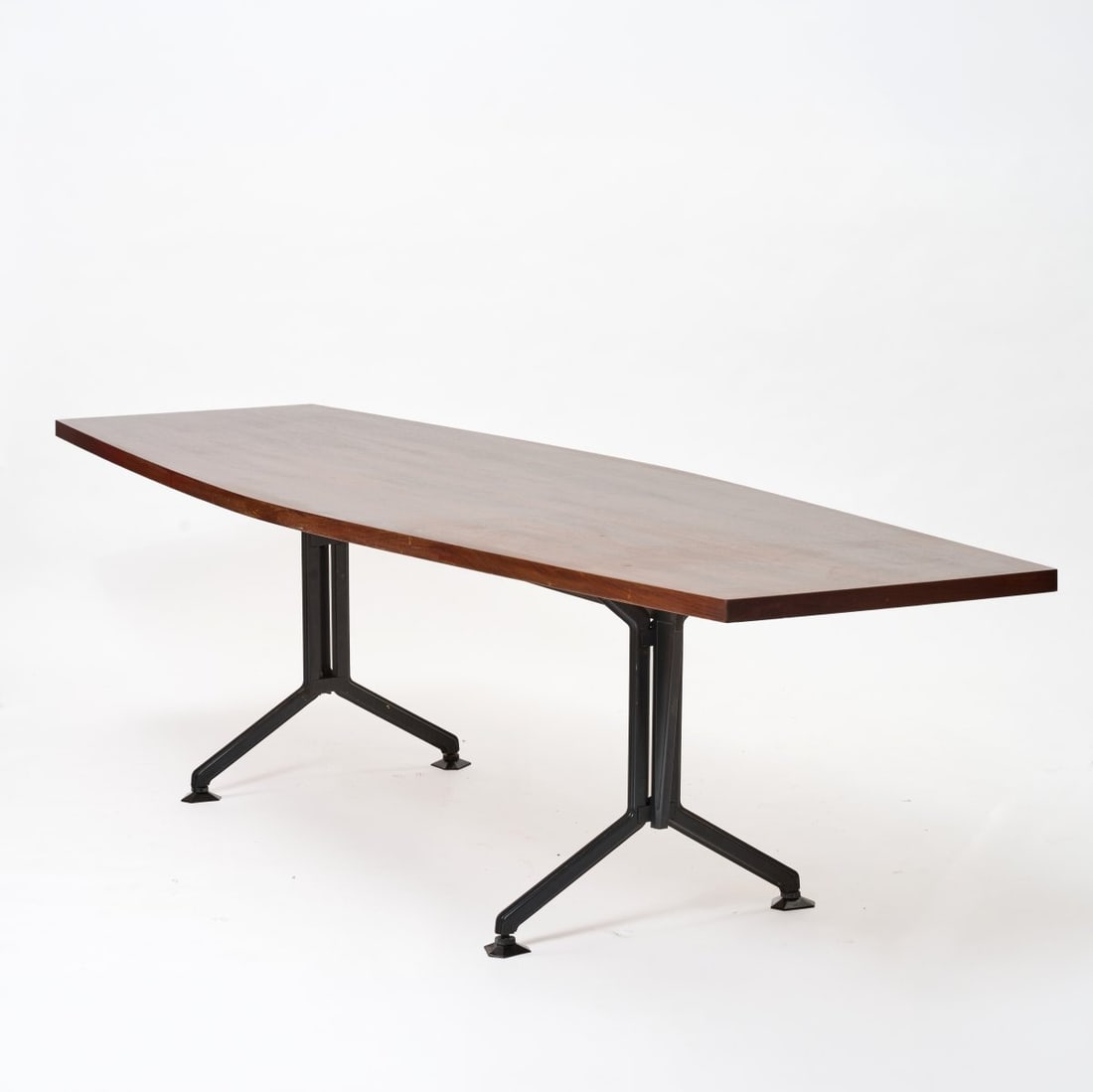 Studio B.B.P.R., 'Arco' conference table, 1963 (design) - 2