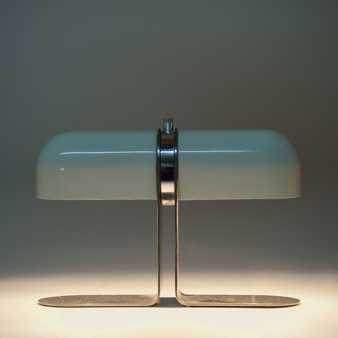 Andre Ricard. Library light, 1973. H. 26.5 x 37.2 x: Andre Ricard. Library light, 1973. H. 26.5 x 37.2 x 11.5 cm. Made by Metalarte, Barcelona. Chrome-plated metal, part white. Marked: MA SPAIN.