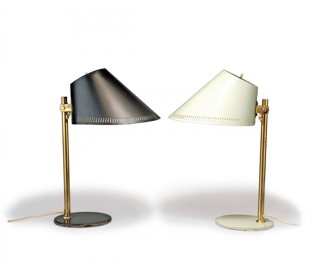 Paavo Tynell. '9227' table light, c1950. H. 42 x 23.5 x: Paavo Tynell. '9227' table light, c1950. H. 42 x 23.5 x 21.5 cm. Made by Taito Oy, Helsinki. Brass, sheet metal, painted black and white. Marked: TAITO 9227, IDMAN VM 424.