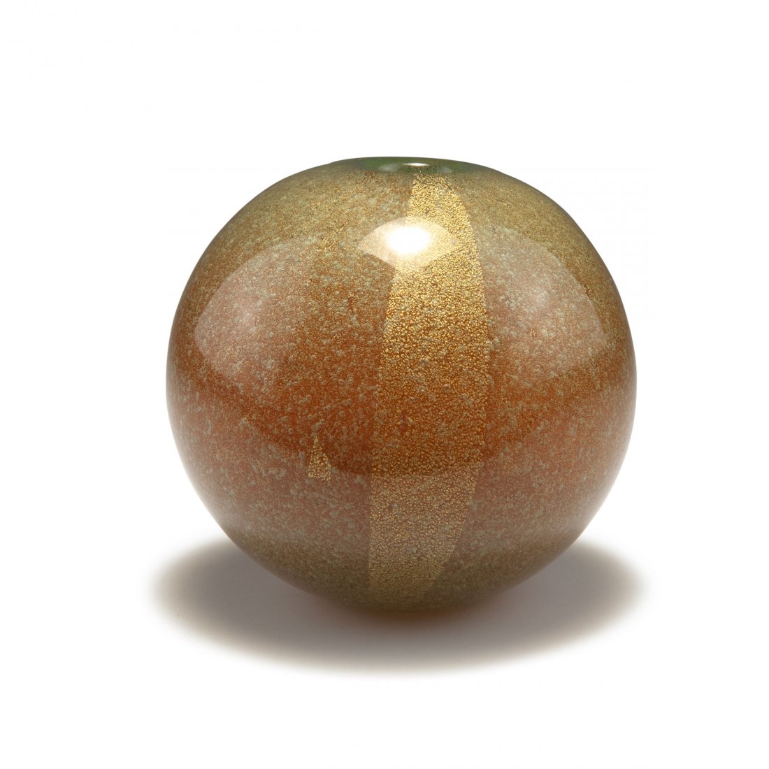 'Sommerso a bollicine' vase, 1936: Carlo Scarpa. 'Sommerso a bollicine' vase, 1936. H. 10 cm. Made by Venini & C. Cased glass, clear, dense air bubbles, amber, burst gold foil. Marked: venini murano (acid stamp).