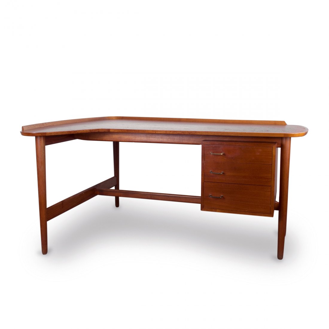 Arne Vodder. 'B085' writing desk, c1955. H. 71.5 x 165: Arne Vodder. 'B085' writing desk, c1955. H. 71.5 x 165 x 113 cm. Made by Bovirke, Copenhagen. Teak. Marked: Maker's mark.