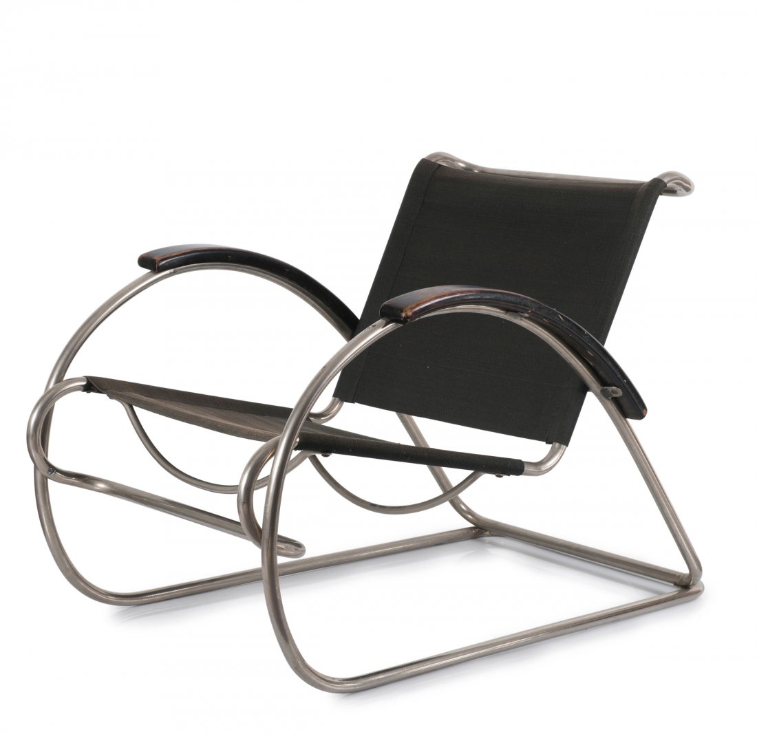 Armchair, past 1931: Erich Dieckmann. Armchair, past 1931. H. 64 x 60 x 90 cm. Made by Cebaso, Ohrdruf (attributed). Nickel-plated tubular steel, stained beech, black fabric.