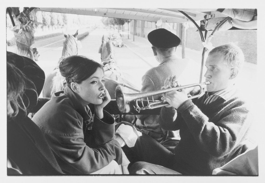 'Ride through Krems - Jan. plays Magda sings ' 1959: Will McBride. 'Ride through Krems - Jan plays, Magda sings', 1959. Silver gelatine print on Baryt paper. 49.0 x 61.0 cm (paper). Signed verso: McBride, 1959, Kremserfahrt - Jan spielt, Madga singt (pe