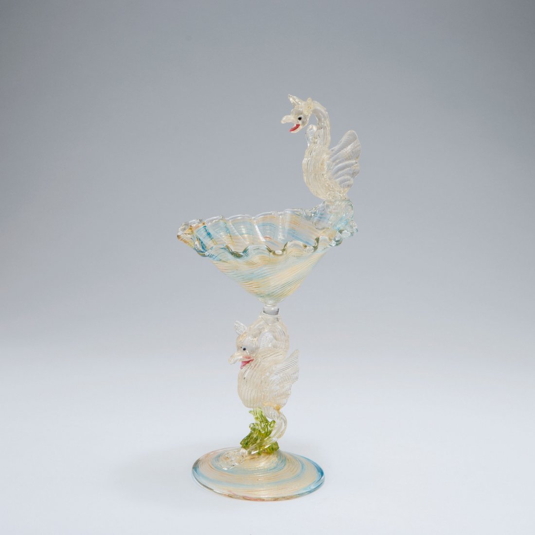 Centrepiece with two dragons, 1880-1900 (1 of 3)