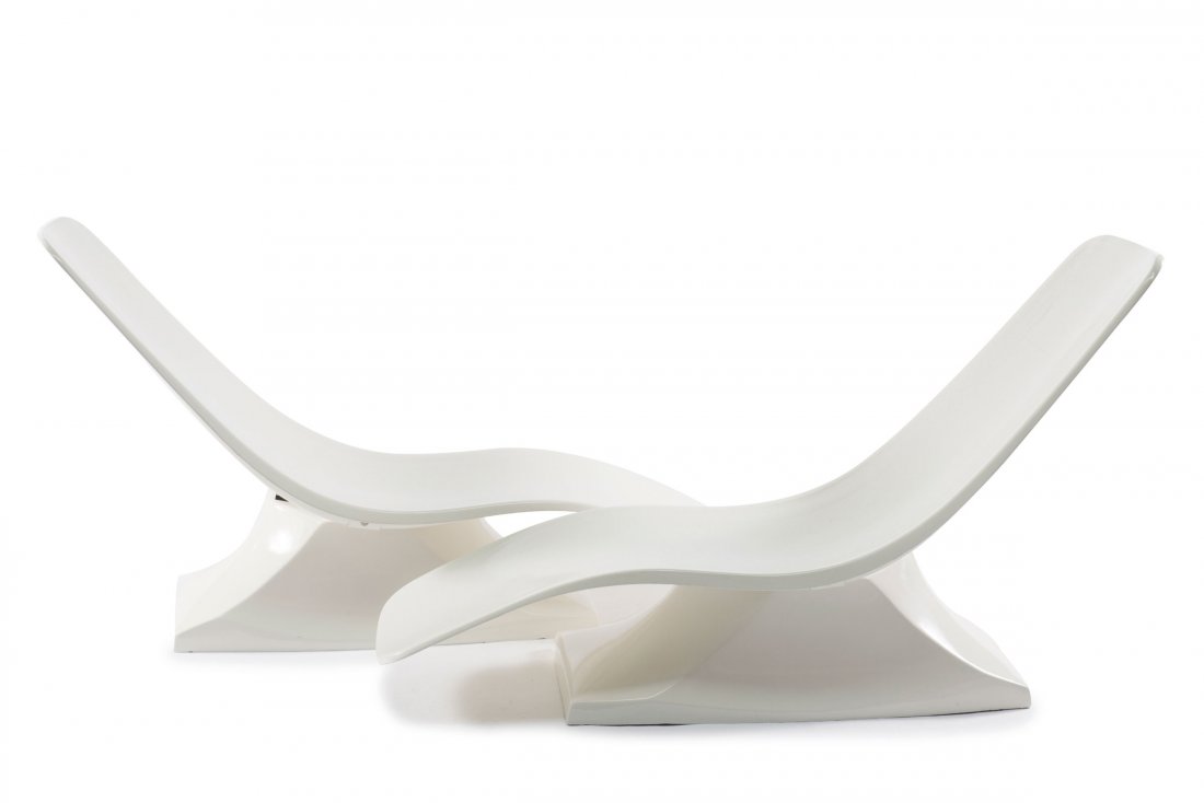 Two lounge chairs, c1970: Charles Zublena. Two lounge chairs, c1970. H. 94 x 180 x 58 cm. Made by Plastique de Bourgogne (attributed). White plastic, reinforced with Fiberglas.