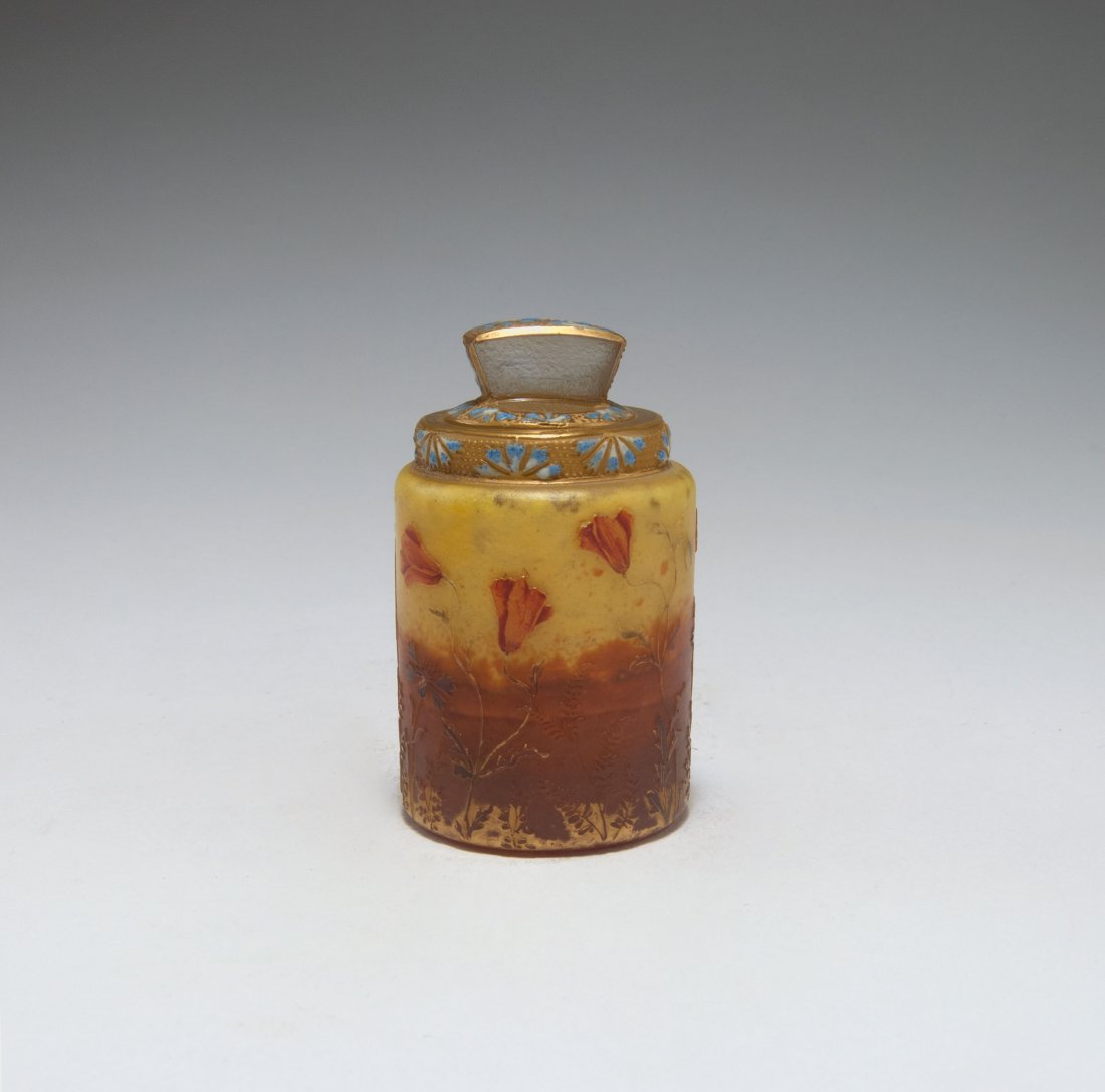 'Cocquelicot' box and cover, 1900 (1 of 3)