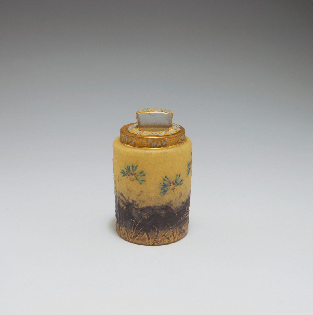 'Bleuets' box and cover, 1901 (1 of 3)