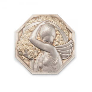 'Porteuse de fleurs' medal, 1926: Pierre Turin. 'Porteuse de fleurs' medal, 1926. 7.3 x 7.2 cm. Silver, gilded. Signed: P. TURIN, boar's head, ARGENT.