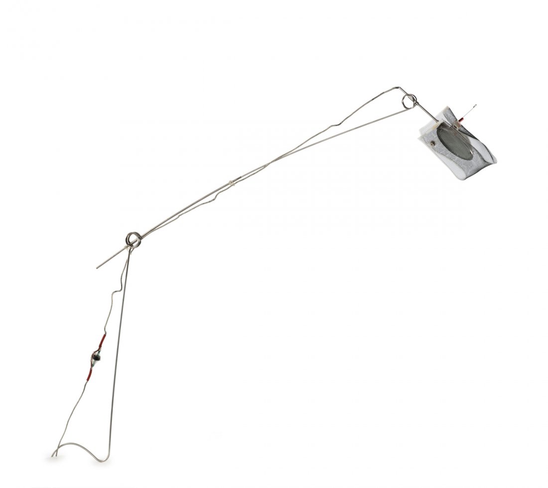 'Los Minimalos Dos' clamp light, 1994: Ingo Maurer. 'Los Minimalos Dos' clamp light, 1994. H. 75 x 60 x 15 cm (appr.). Made by Design M Ingo Maurer, Munich. Stainless steel, spun steel, aluminium.