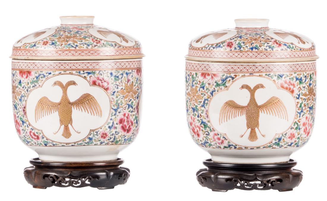 A pair of Chinese export porcelain bowls and covers, (1 of 17)