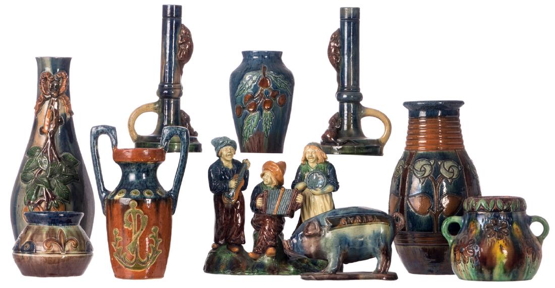 An important lot of decorative objects in typical: An important lot of decorative objects in typical Flemish earthenware in the Art & Crafts manner, H 10,5 - 35 cm