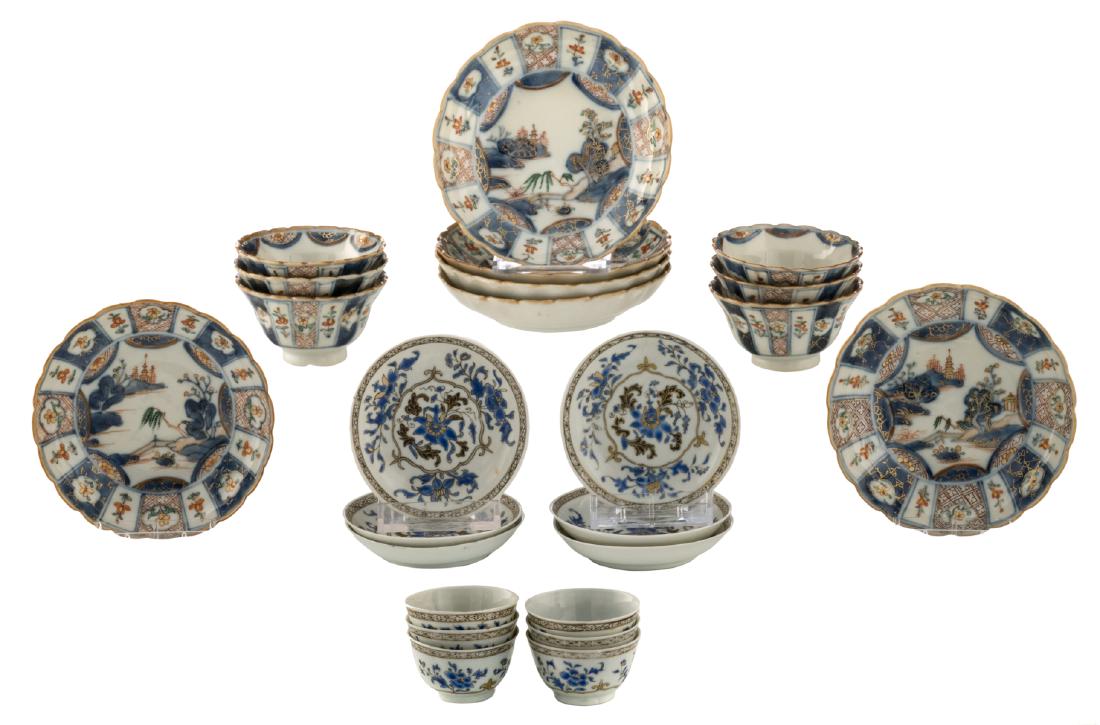 A lot of two Chinese porcelain sets of cups and (1 of 11)